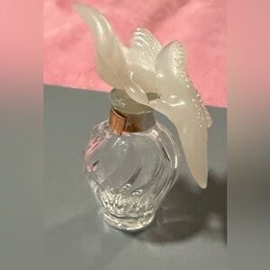 L’aid de temp Elegant Clear Glass Perfume Bottle with White Dove Cap
